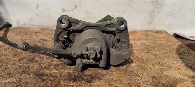 Суппорт тормозной передний правый NISSAN ALTIMA L33 12-18 L33 2.5