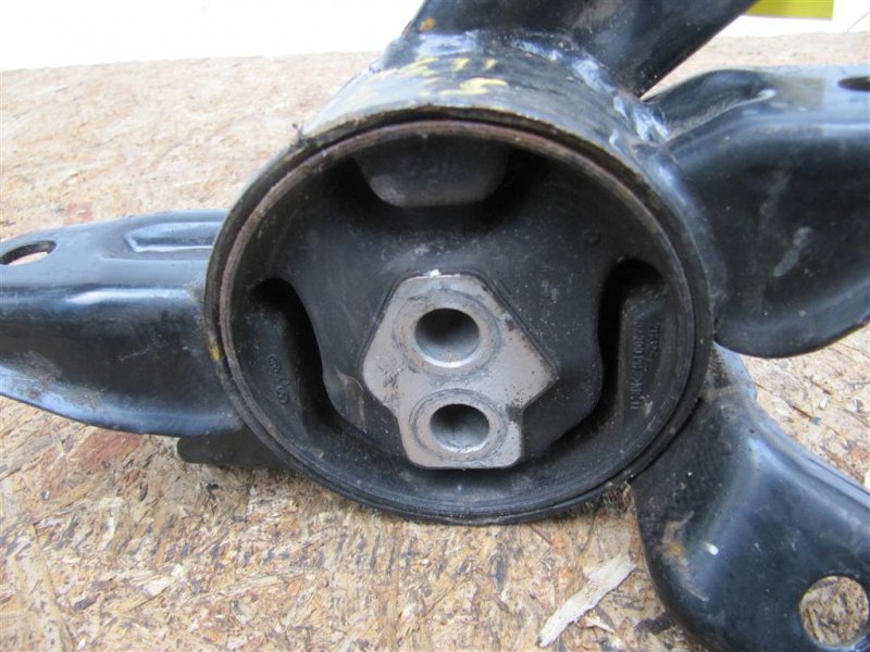 Подушка двигателя левая KIA SOUL PS 13-19 PS 2.0