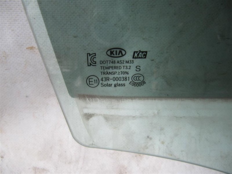 Стекло двери переднее правое KIA SOUL PS 13-19 PS 2.0 Стекло двери переднее правое KIA SOUL PS 13-19 PS 2.0