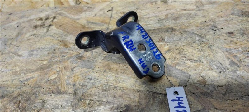 Петля двери нижняя задняя правая KIA SOUL PS 13-19 2015 PS 2.0 79320-3K000 Б/У