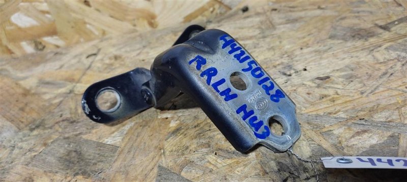 Петля двери нижняя передняя левая KIA SOUL PS 13-19 2015 PS 2.0 79310-2K000 Б/У