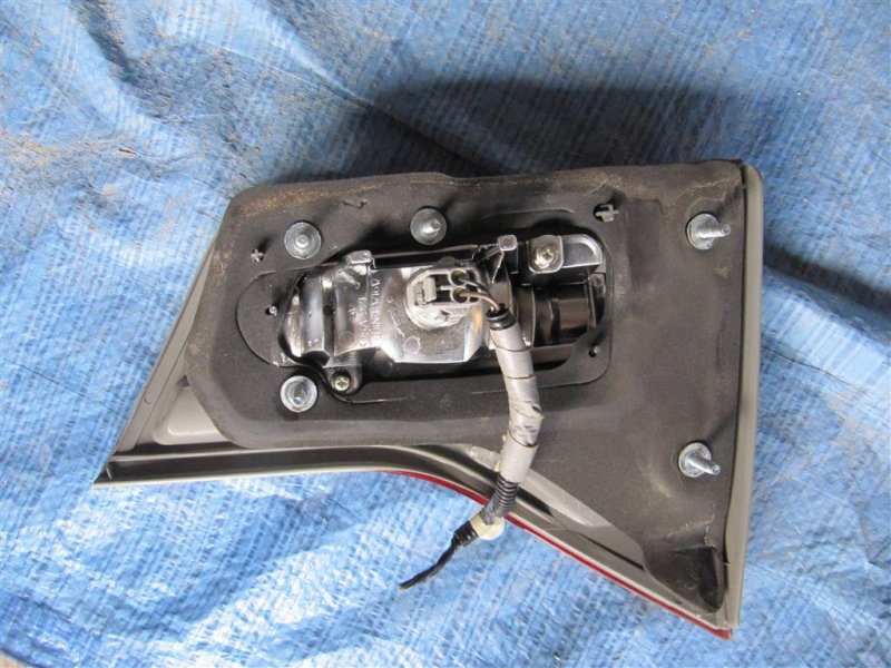 Фонарь внутренний задний левый MDX (YD2) 06-13 2006 YD2 3.7