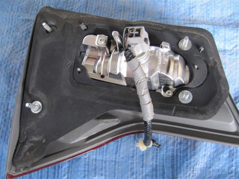 Фонарь внутренний задний правый MDX (YD2) 06-13 2006 YD2 3.7