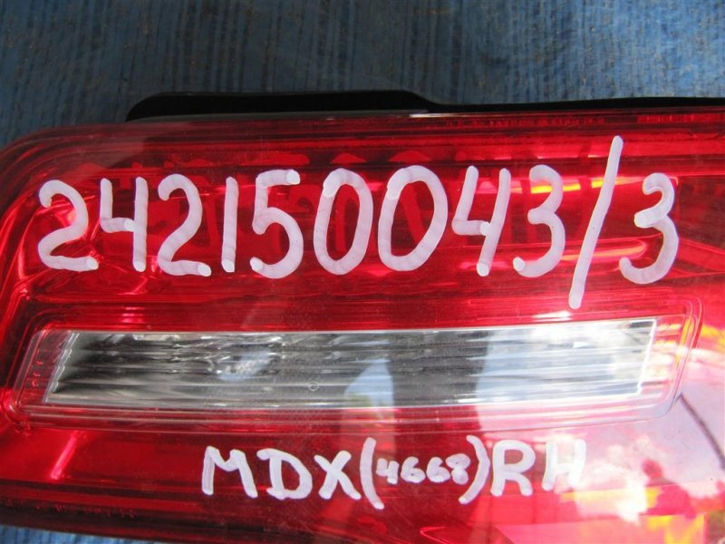 Фонарь внутренний задний правый MDX (YD2) 06-13 2006 YD2 3.7