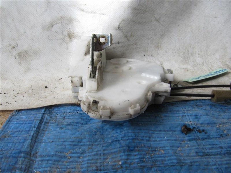 Замок двери задний правый MDX (YD2) 06-13 2006 YD2 3.7 Замок двери задний правый MDX (YD2) 06-13 2006 YD2 3.7