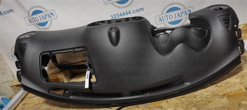 Торпедо NISSAN JUKE 10-19 2012 Внедорожник 1.6 MR16DDT 68200-1KA0A Б/У