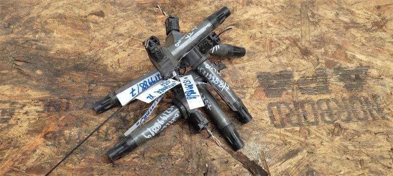 Запчасть катушка зажигания MITSUBISHI OUTLANDER XL 05-13 2006 Внедорожник 3.0 1832A016 Б/У Катушка зажигания MITSUBISHI OUTLANDER XL 05-13 2006 Внедорожник 3.0 1832A016 Б/У