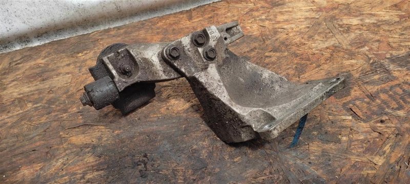 Кронштейн опоры двигателя правый INFINITI FX S50 03-08 2007 Внедорожник 3.5 11232-AF801 Б/У