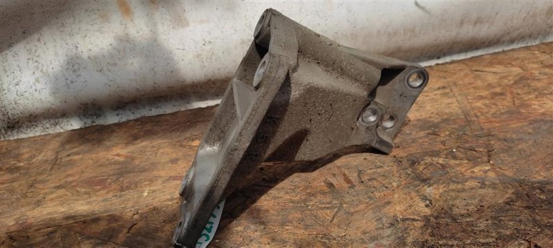 Кронштейн двигателя правый EX35(37) 07-12 2010 Внедорожник 3.5 Кронштейн двигателя правый EX35(37) 07-12 2010 Внедорожник 3.5