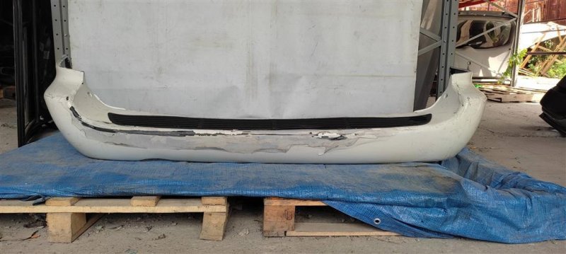 Запчасть бампер задний DODGE CARAVAN 00-07 05113193AA Б/У Бампер задний DODGE CARAVAN 00-07 05113193AA Б/У