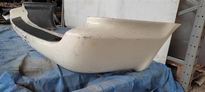 Бампер задний DODGE CARAVAN 00-07 Бампер задний DODGE CARAVAN 00-07