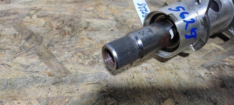 Рулевой вал SORENTO UM 14- 2015 UM 2.4 G4KJ Рулевой вал SORENTO UM 14- 2015 UM 2.4 G4KJ