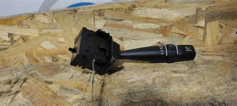 Запчасть подрулевой переключатель правый HYUNDAI ELANTRA HD 06-11 93420-2H201 Б/У Подрулевой переключатель правый HYUNDAI ELANTRA HD 06-11 93420-2H201 Б/У