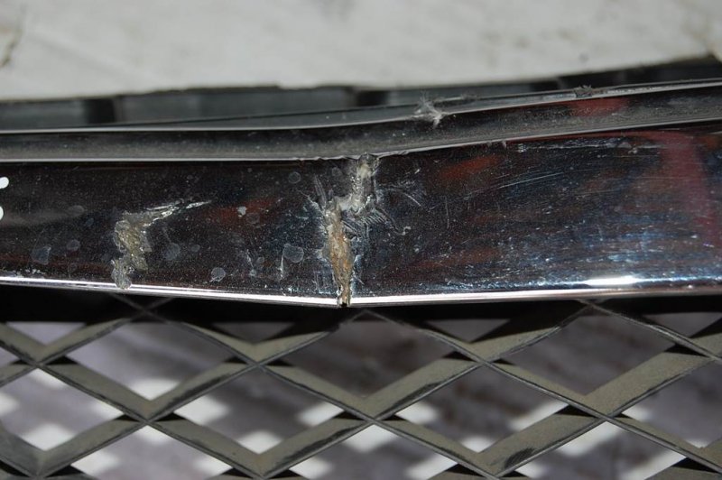 Решетка радиатора MAZDA PREMACY 98-03