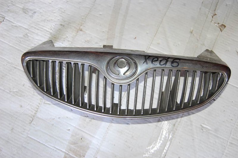 Решетка радиатора XEDOS 6 X6 (CA) 92-98