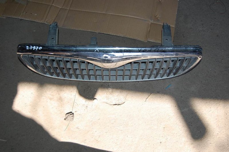 Запчасть решетка радиатора MAZDA XEDOS 9 X9 (TA) 93-02 Б/У Решетка радиатора MAZDA XEDOS 9 X9 (TA) 93-02 Б/У