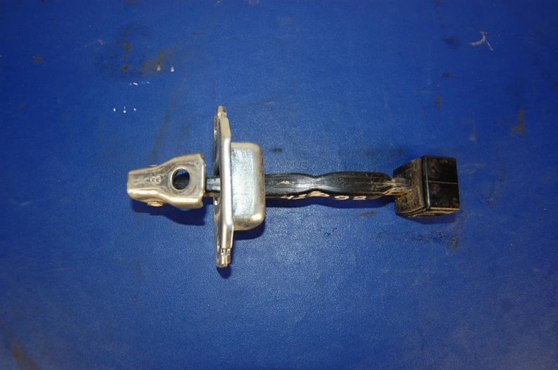 Ограничитель двери задний левый OUTLANDER XL 05-13