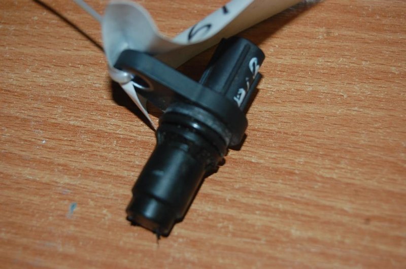 Запчасть датчик положения распредвала LEXUS GS350 GS300 05-11 Б/У Датчик положения распредвала LEXUS GS350 GS300 05-11 Б/У