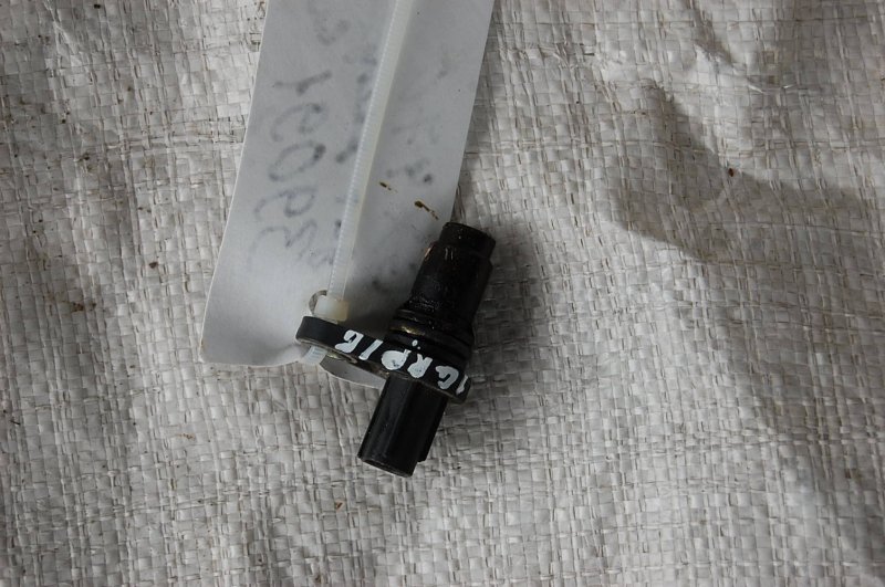 Датчик положения распредвала LEXUS GX470 02-09 Б/У