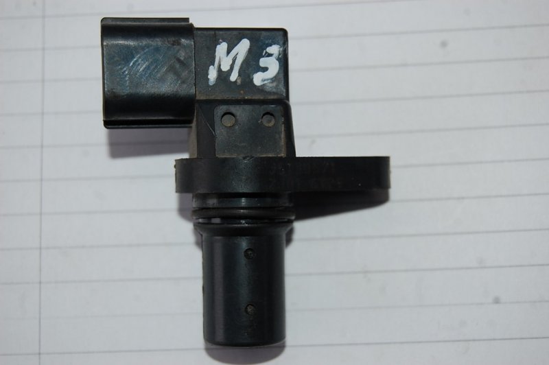 Датчик положения распредвала MAZDA 3 BK 03-08 Б/У