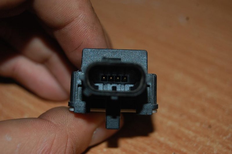 Датчик удара TOYOTA COROLLA 150 06-13