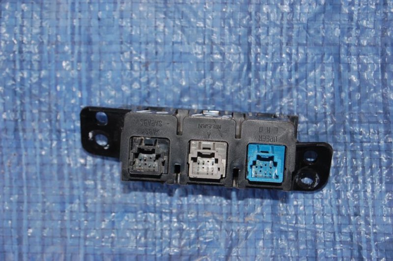 Кнопка NISSAN LEAF 10-17