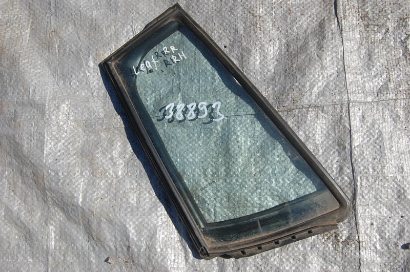 Стекло двери глухое заднее правое NISSAN LEAF 10-17 82220-3NA0A Б/У