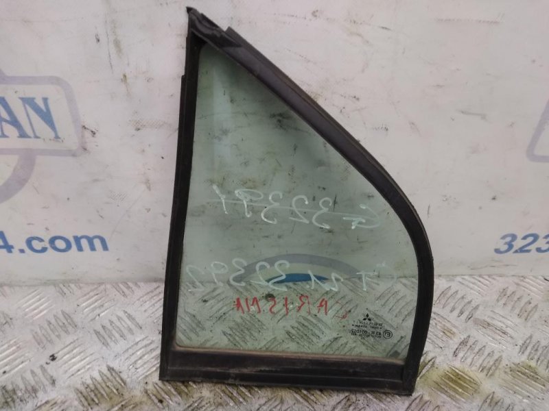 Стекло двери глухое заднее правое MITSUBISHI CARISMA 95-04 Стекло двери глухое заднее правое MITSUBISHI CARISMA 95-04