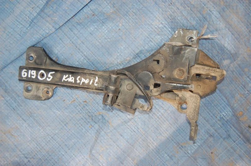 Запчасть замок капота KIA SPORTAGE JA 93-04 0K04E-56620 Б/У Замок капота KIA SPORTAGE JA 93-04 0K04E-56620 Б/У