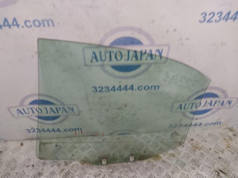 Стекло двери заднее правое MITSUBISHI CARISMA 95-04 Стекло двери заднее правое MITSUBISHI CARISMA 95-04