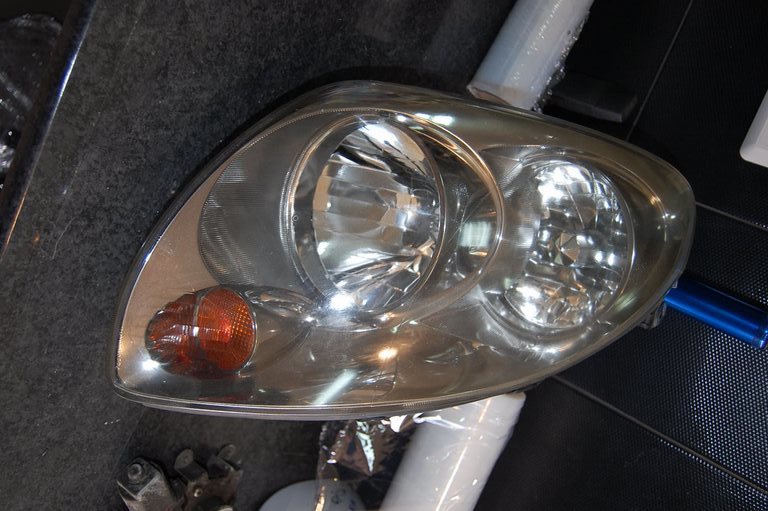 Фара передняя правая INFINITI G35 03-07 26010-AC70A Б/У