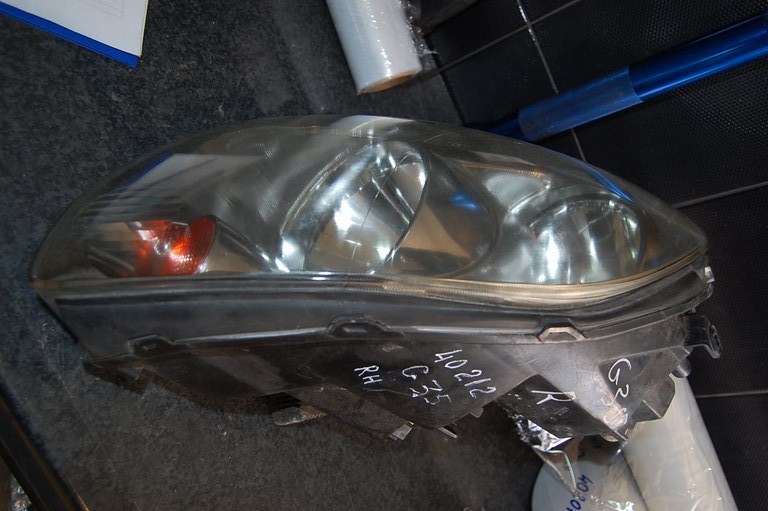 Фара передняя правая G35 03-07