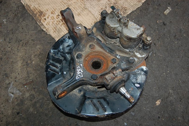 Ступица передняя левая SUBARU FORESTER SH 07-12 Б/У