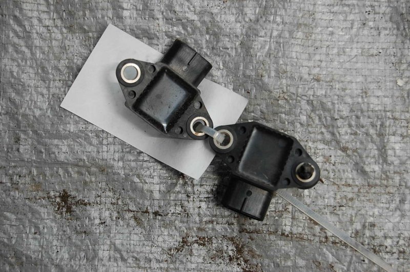 Датчик ускорения GX470 02-09