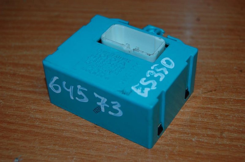 Блок электронный LEXUS ES350 06-12 89373-33330 Б/У