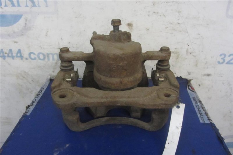 Суппорт тормозной передний левый TOYOTA CAMRY 40 06-11