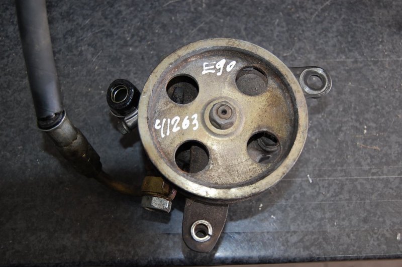 Насос ГУР TOYOTA COROLLA E90 87-91