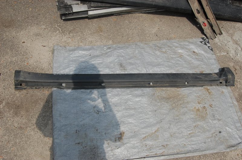 Накладка порога наружная правая SUBARU FORESTER SG 02-07 Б/У