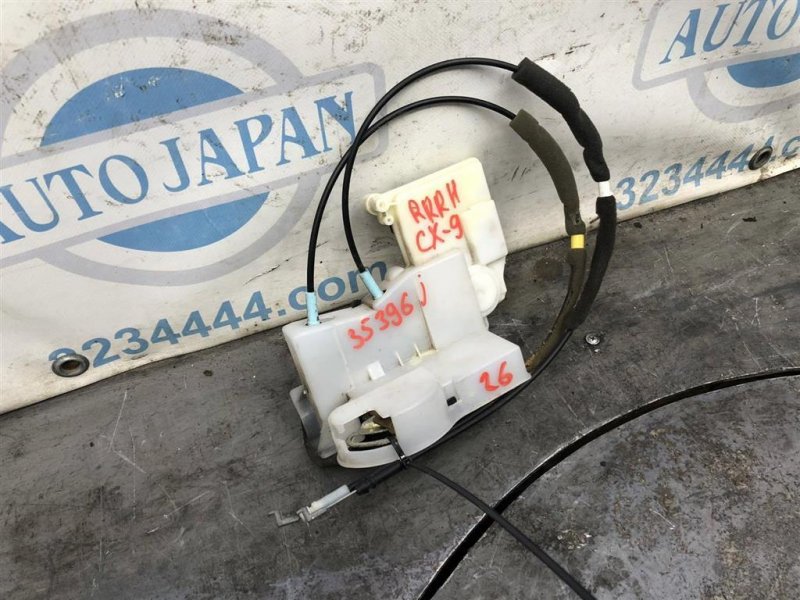 Замок двери задний правый MAZDA CX-9 06-16 TD12-72-310D Б/У