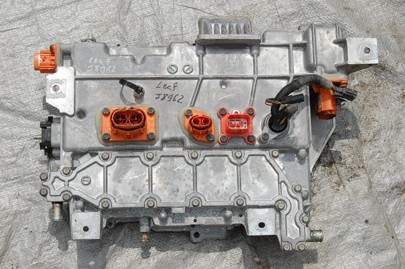 Запчасть инвертор NISSAN LEAF 10-17 Б/У Инвертор NISSAN LEAF 10-17 Б/У