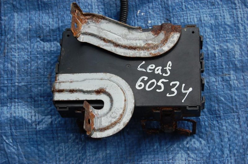 Блок комфорта NISSAN LEAF 10-17 284B1-3NA0D Б/У