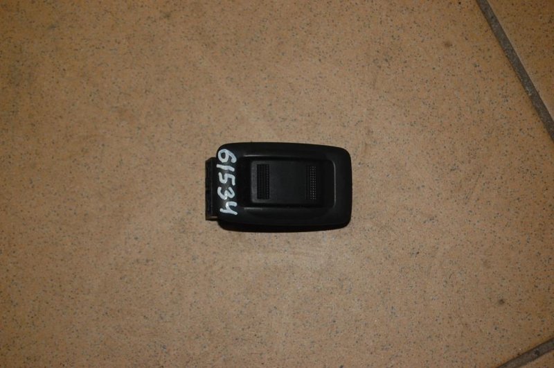 Запчасть кнопка стеклоподъемника MAZDA 626 GF 97-02 Б/У Кнопка стеклоподъемника MAZDA 626 GF 97-02 Б/У