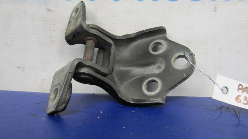 Петля двери верхняя передняя левая MITSUBISHI PAJERO SPORT 96-09