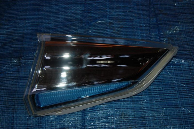 Запчасть указатель поворота левый NISSAN LEAF 10-17 новая Указатель поворота левый NISSAN LEAF 10-17 новая