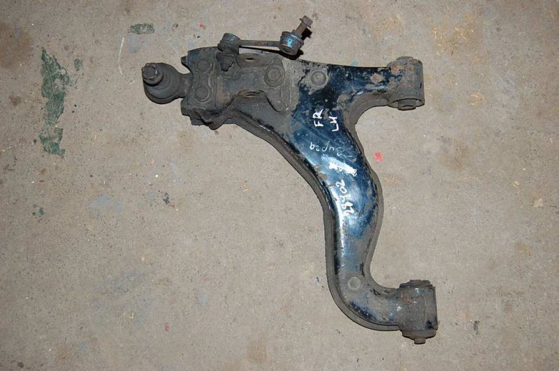 Рычаг передней подвески нижний передний левый TOYOTA SUPRA 86-92 48069-14051 Б/У