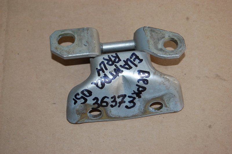 Петля двери верхняя задняя левая HYUNDAI ELANTRA XD 00-06 Б/У