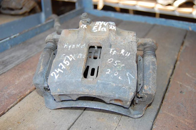 Суппорт тормозной передний правый HYUNDAI ELANTRA XD 00-06 5819029A40 Б/У