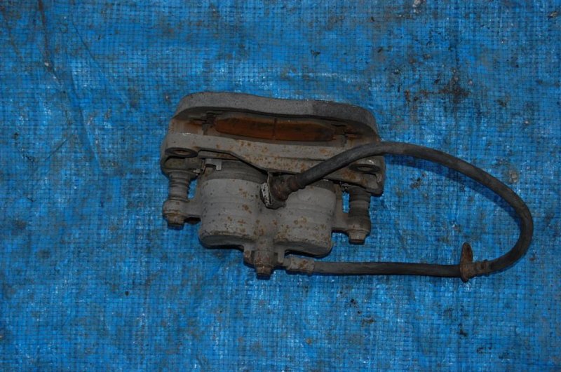 Суппорт тормозной передний правый FORESTER SG 02-07