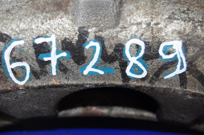 Суппорт тормозной передний правый RAV4 05-12 Суппорт тормозной передний правый RAV4 05-12