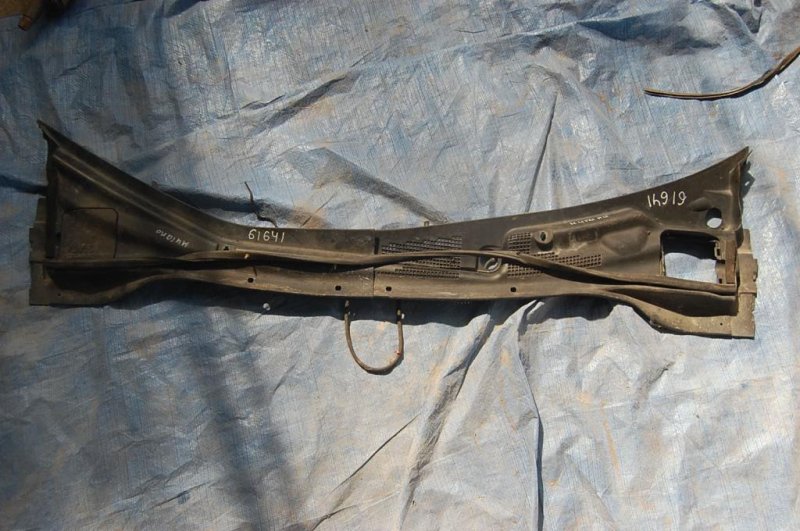 Пластик под лобовое стекло / Жабо NISSAN MURANO Z50 02-07 66863-CA000 Б/У